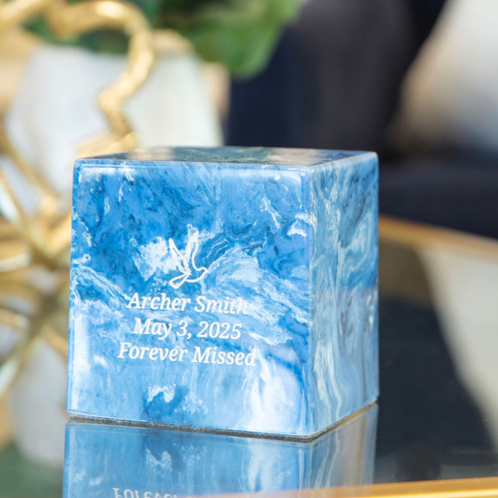 Aurora Keepsake Cube Urn (New!)